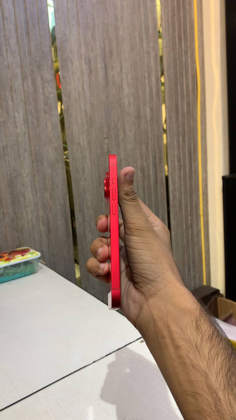 Apple iPhone 14 2