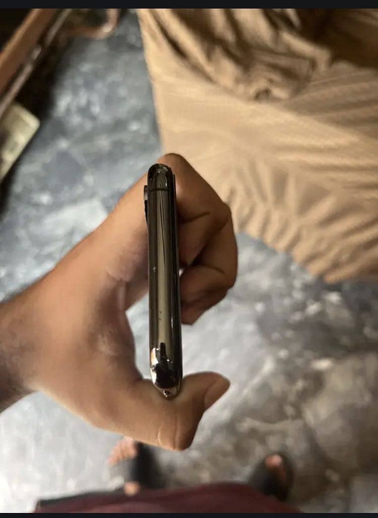 Apple iPhone XS 8