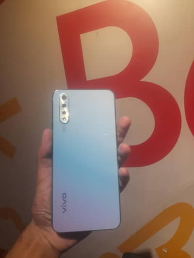Vivo S1