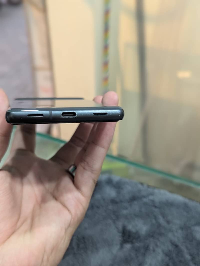 Google Pixel 7a 2