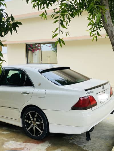 Toyota Crown 2005