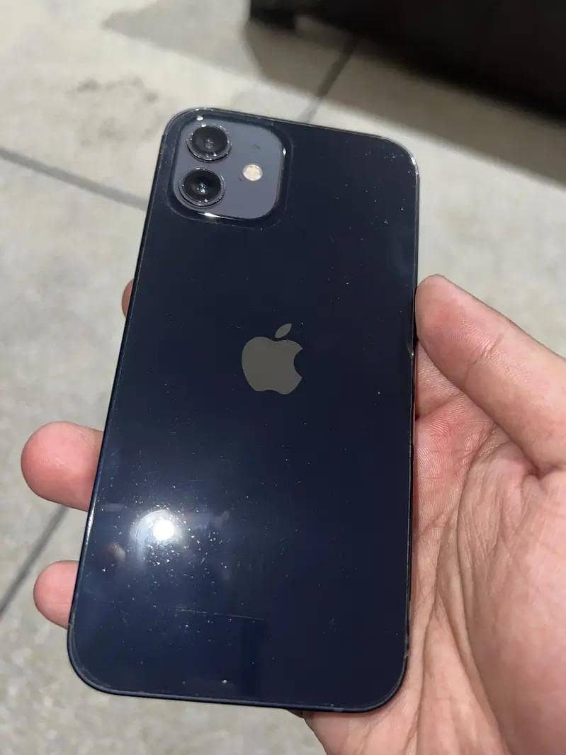 Apple iPhone 12 3
