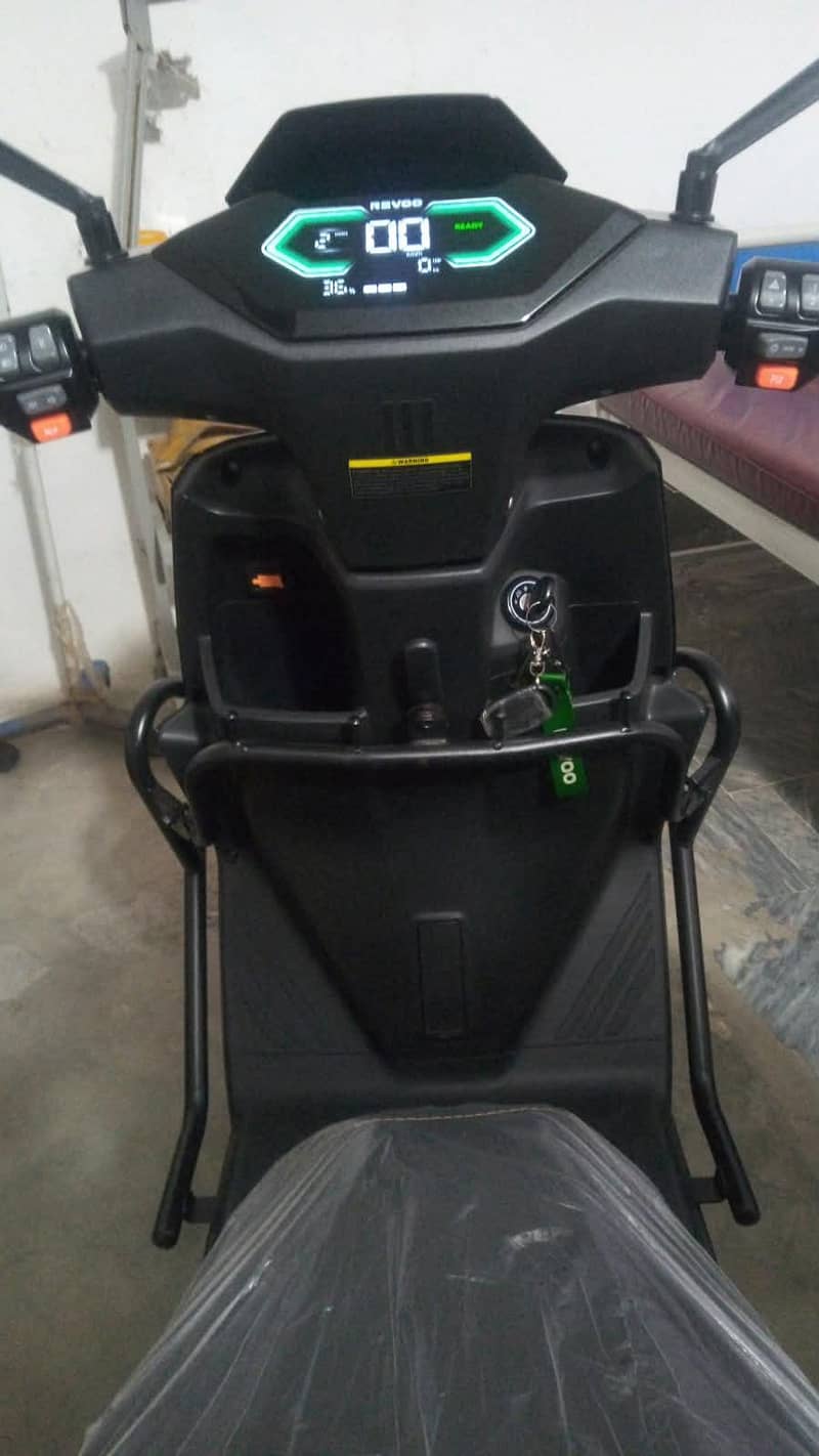 Revoo C35 3