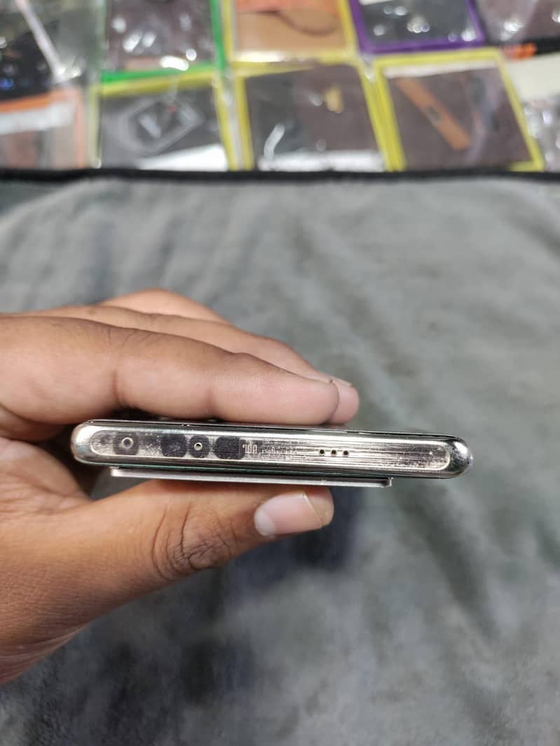 Infinix Note 40 Pro 3