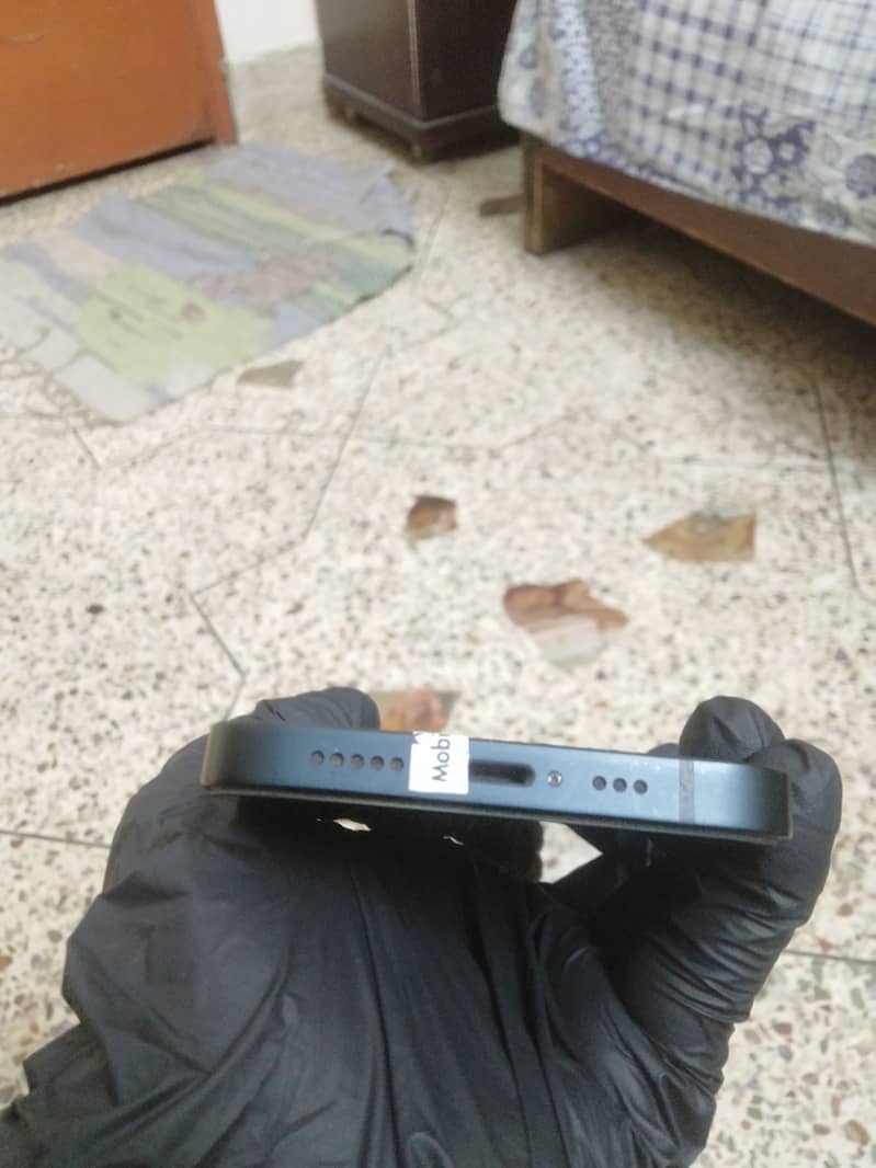Apple iPhone 14 2