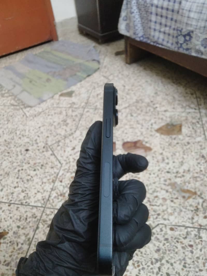 Apple iPhone 14 5