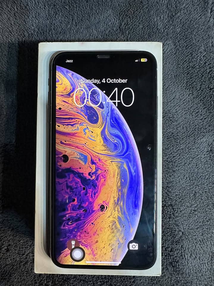 Apple iPhone XS Max 5