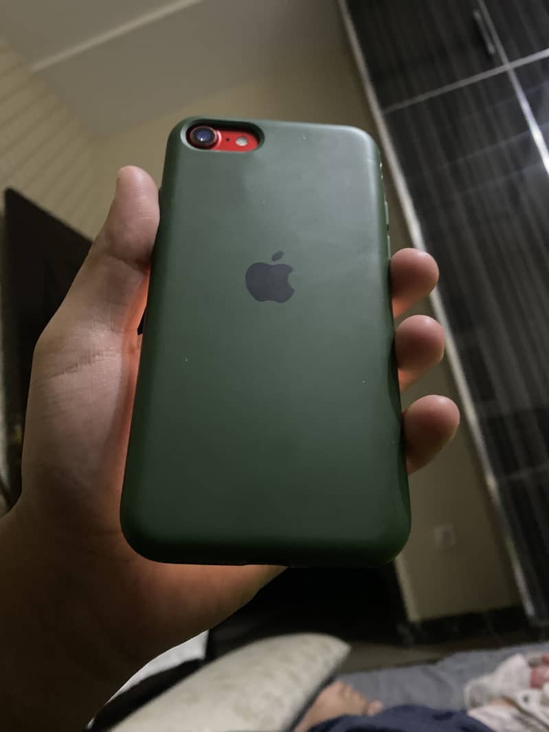 Apple iPhone 7 1