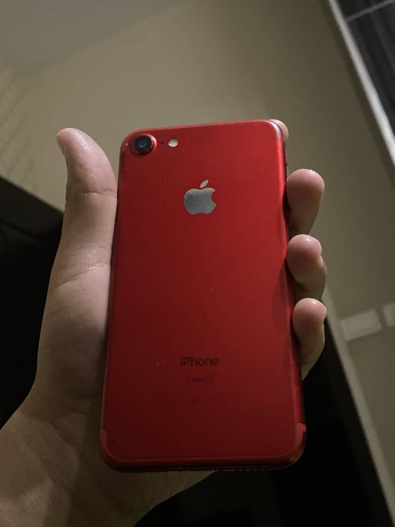 Apple iPhone 7 3
