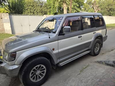 Mitsubishi Pajero 1993
