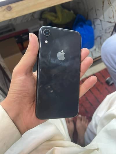 Apple iPhone XR