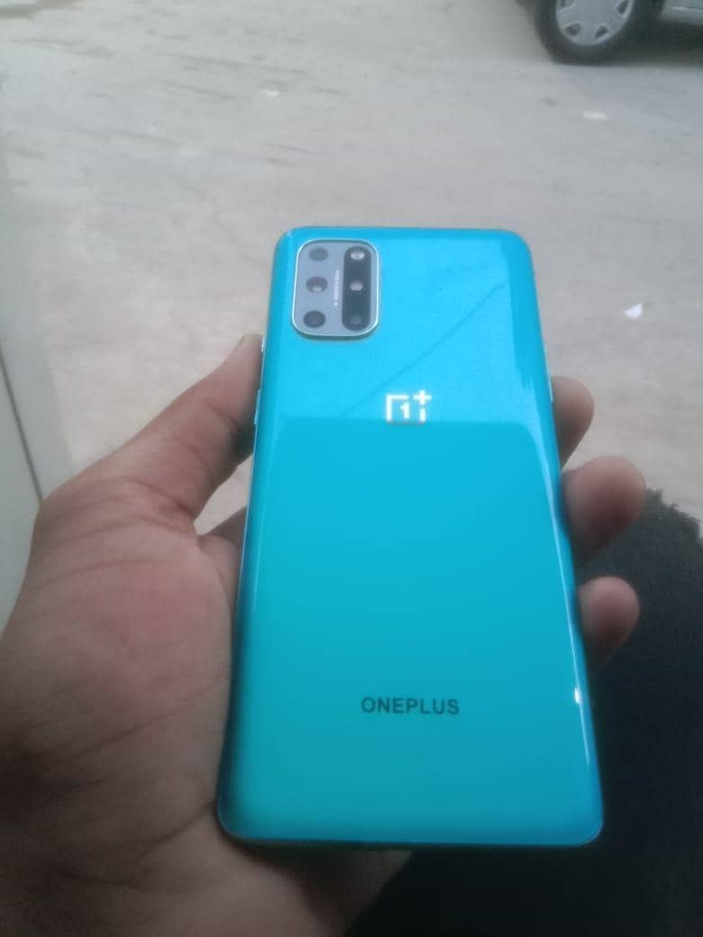 One Plus 8T 12+256 2