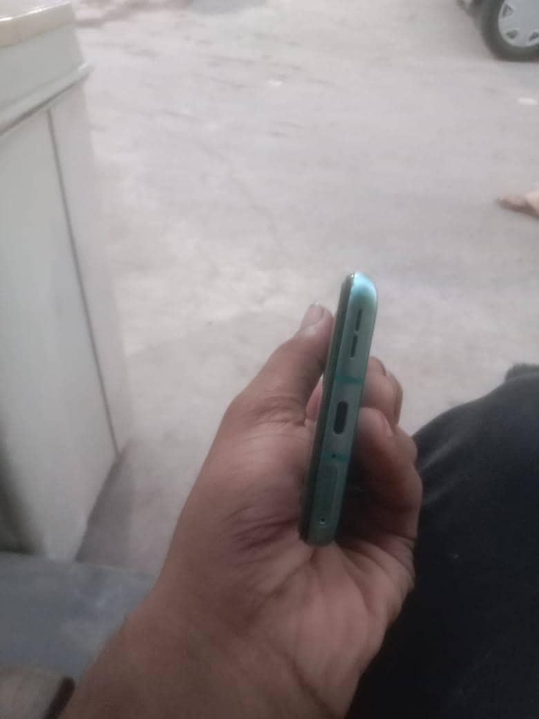 One Plus 8T 12+256 4