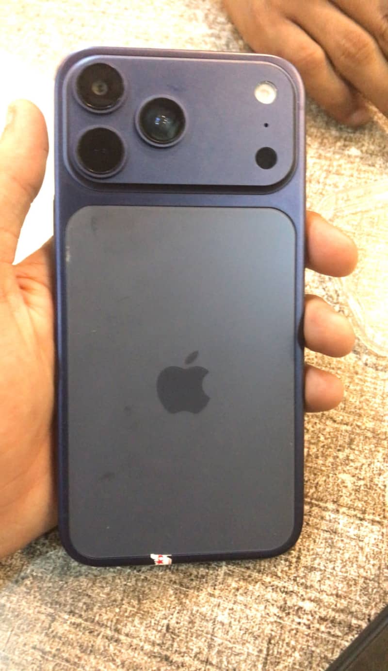Apple iPhone 17 Pro 3