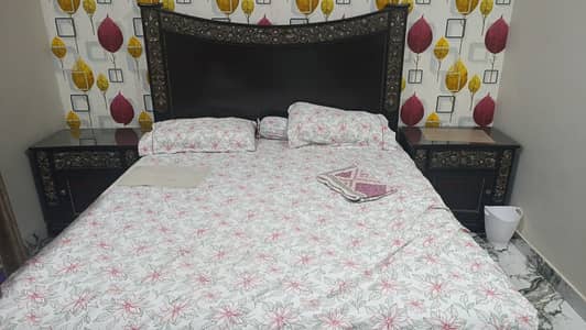 Bed set with dressing