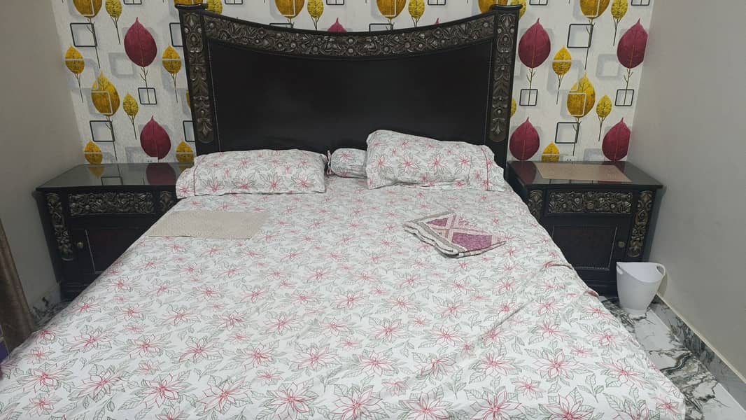 Bed set with dressing 0