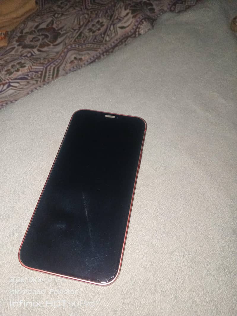 Apple iPhone 12 4