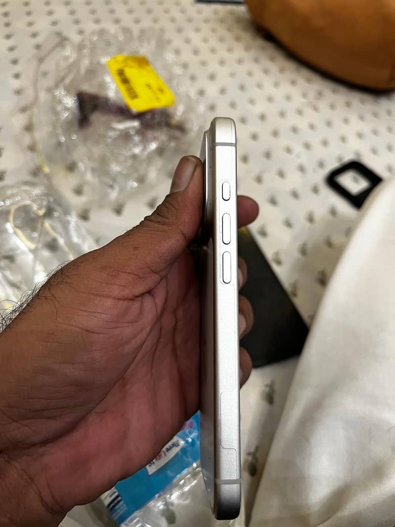 Apple iPhone 17 Pro 4