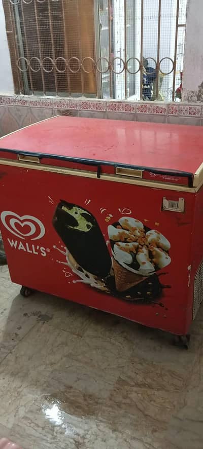 ice cream freezer