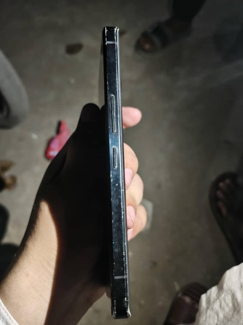 Aquos R7 3