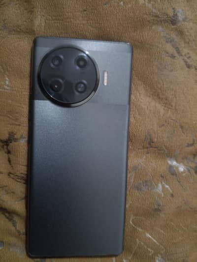 Tecno Spark 20 Pro Plus