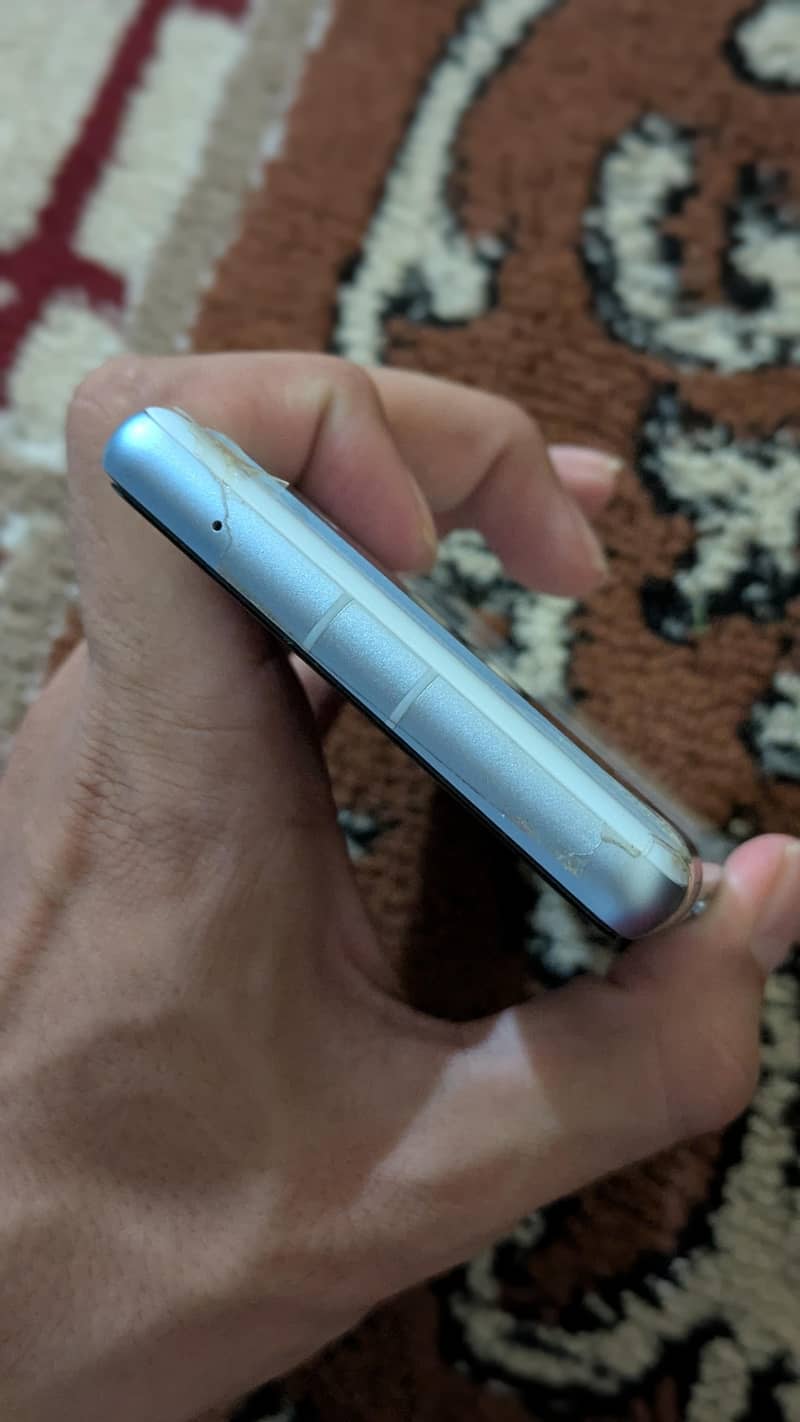Google pixel 7a 4