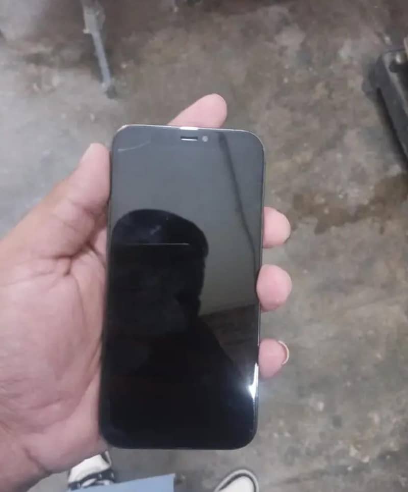 iPhone 12 pro jv 3