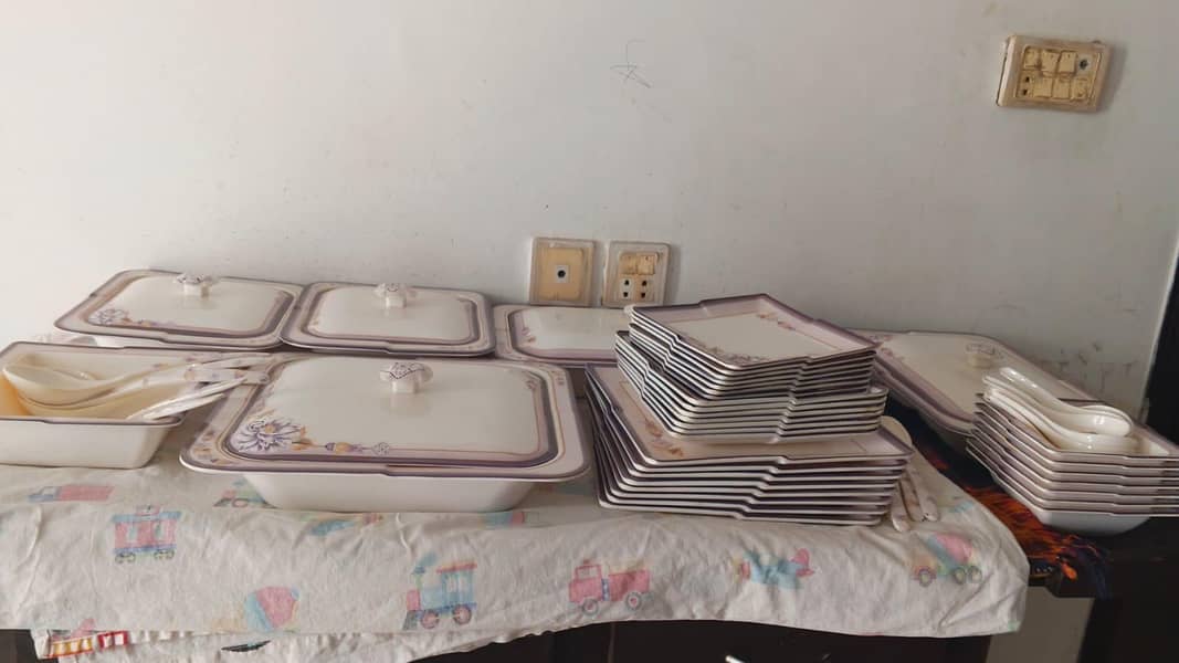 Dinner set 0