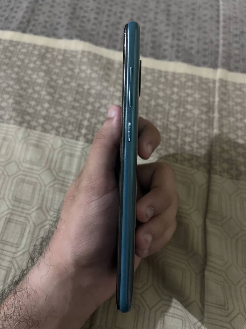 Xiaomi Redmi Note 9 6