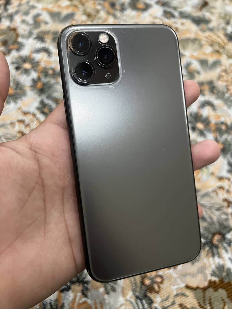 Apple iPhone 11 Pro 6