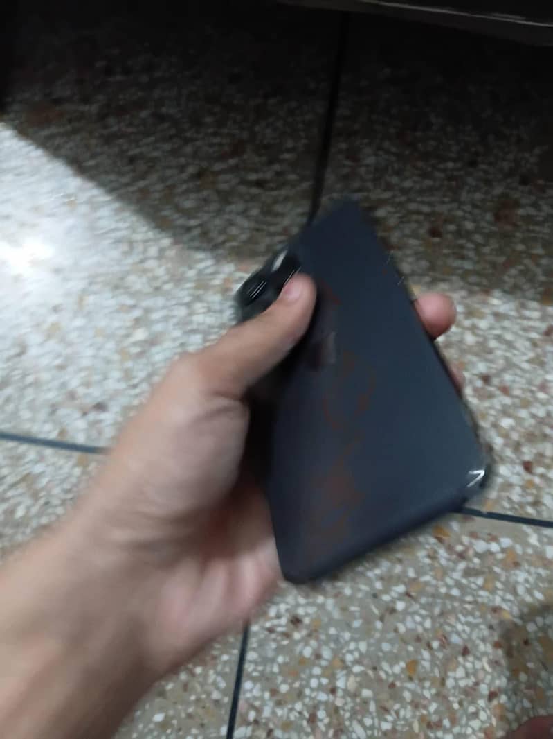Apple iPhone 13 Pro 3
