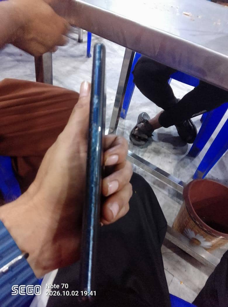 Samsung Mobile Note 9 3