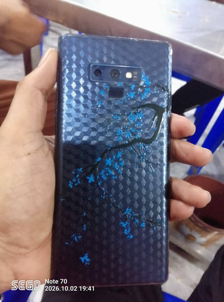 Samsung Mobile Note 9 4