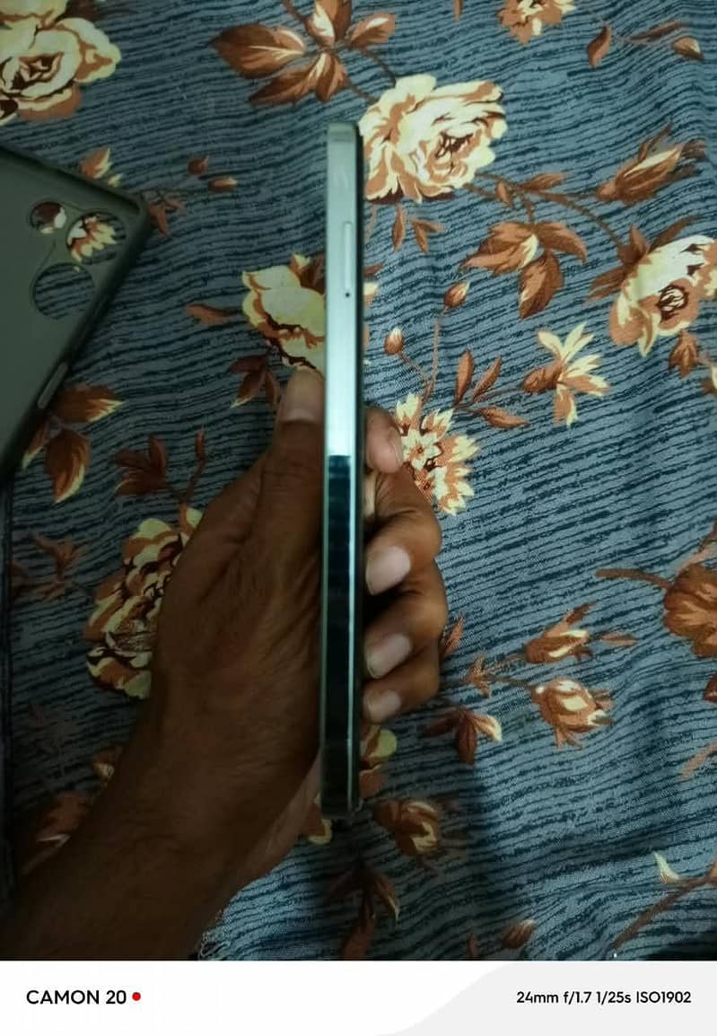 Tecno CAMON 20 1