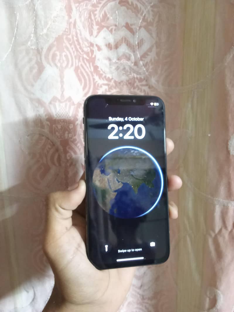Apple iPhone X 5
