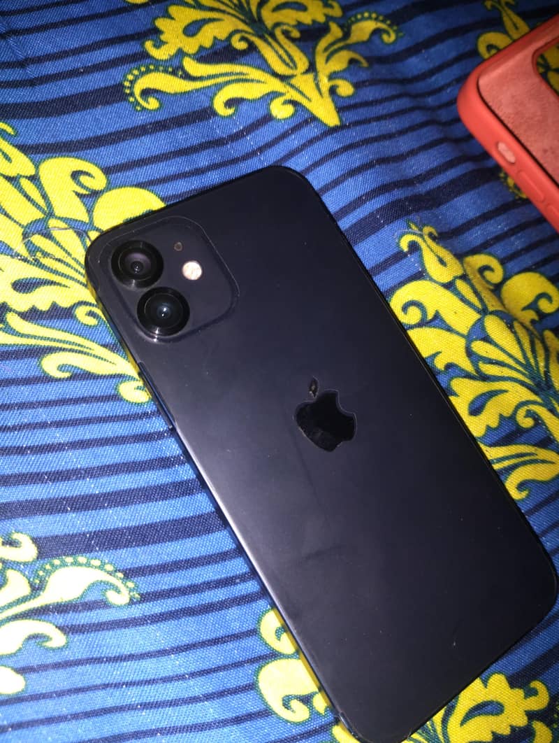 Apple iPhone 12 2