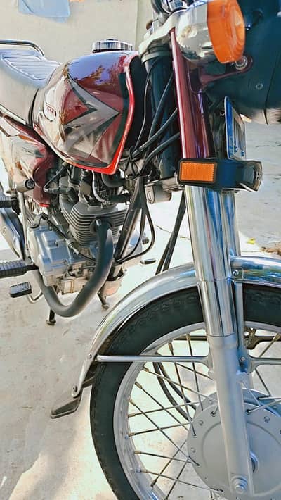 Two Honda bike motorcycle for sale 2015 model  and 2019 model