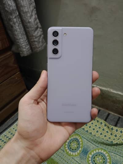 Samsung Mobile S21 FE cp!d
