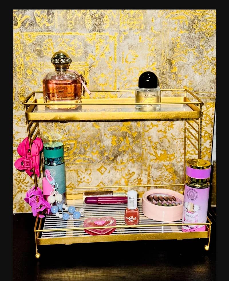 Makeup organizer 7