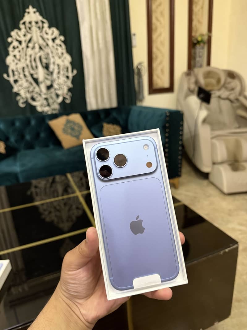 Apple iPhone 18 Pro Max 1