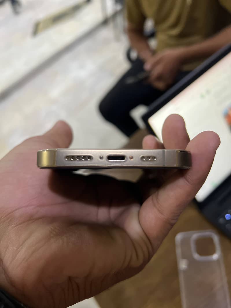 Apple iPhone 14 Pro 2