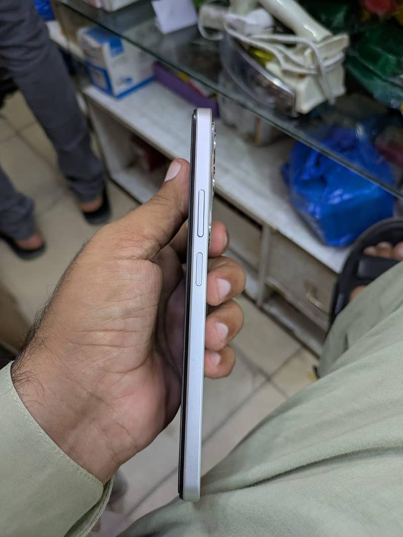 Realme C71 1