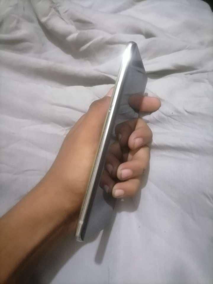 One Plus 8 (Exchange Possible) 4