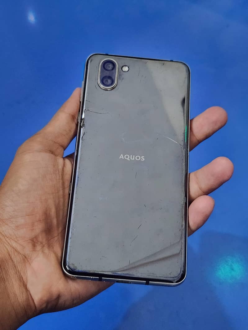 Sharp Aquos R3 Read Description 0