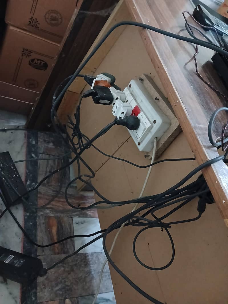 Computer Table 2