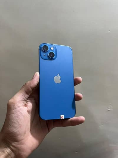 Apple iPhone 13