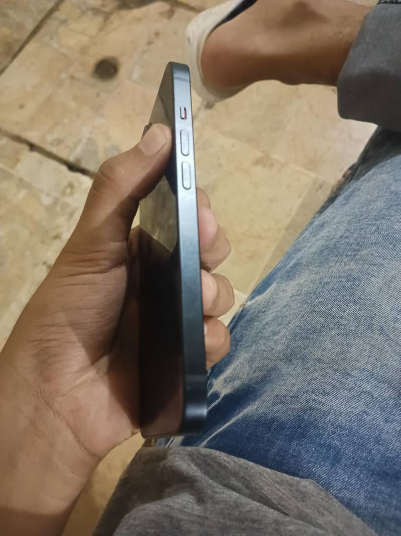 Apple iPhone 14 2