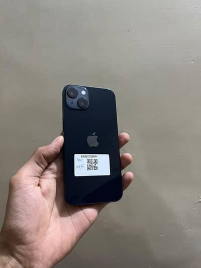Apple iPhone 13
