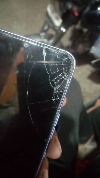 Tecno Spark 8C 4 128 only glass break box cable avail