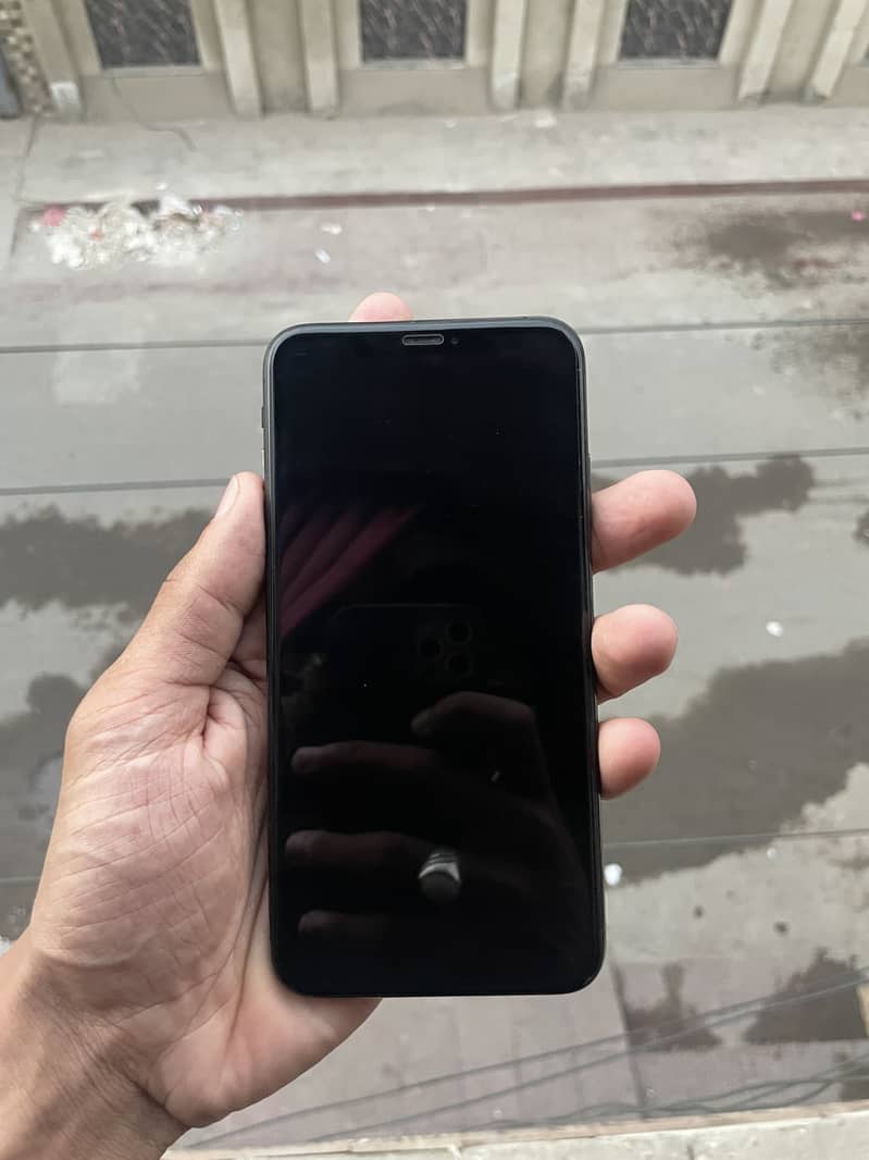 iPhone XS Max 1